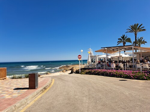 Orihuela - Sleeps 6 - Parking - Pool - Petfriendly