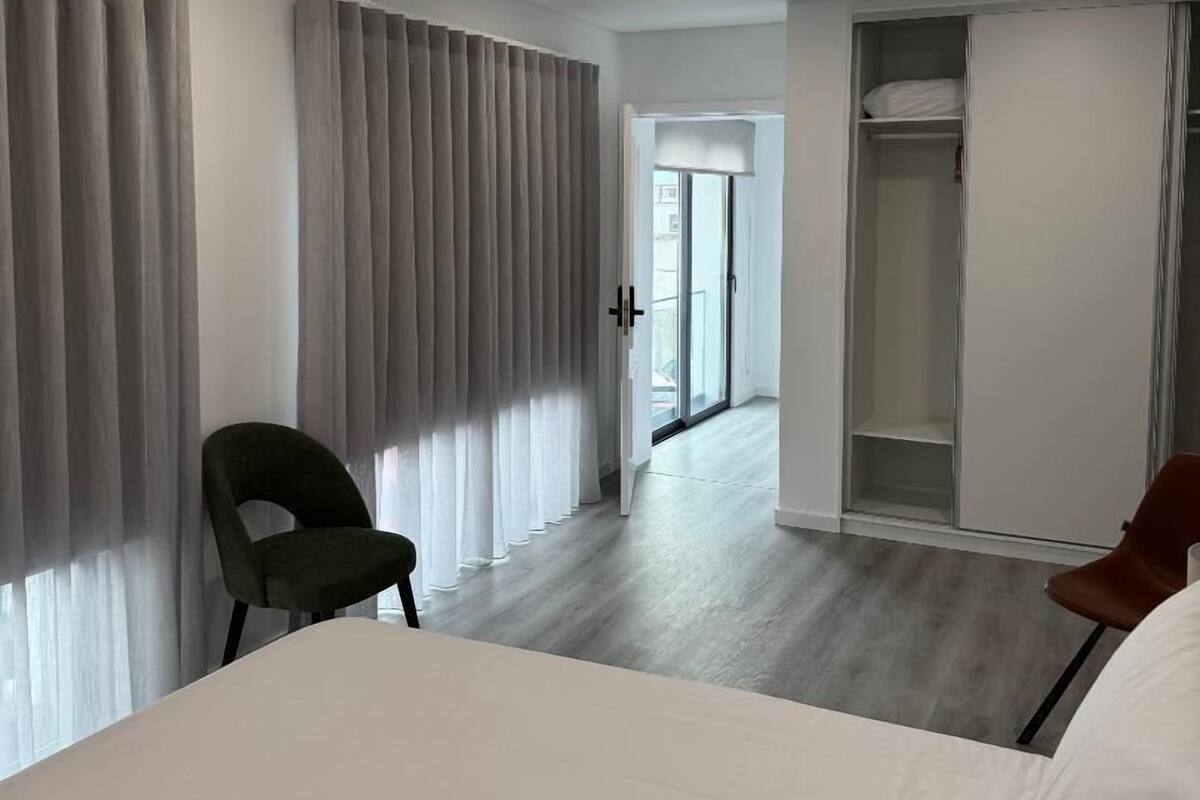 Superior Double Room | 이집트산 면 시트, 고급 침구, 오리/거위털 이불, 필로우탑 침대