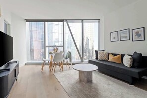 Télévision, espaces bureaux