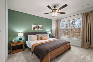 3 bedrooms, iron/ironing board, WiFi, bed sheets