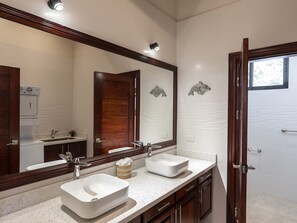 Free toiletries, towels, soap, shampoo - Surfside Apartments Playa Mar Azul (Cóbano)