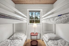 7 bedrooms, free WiFi