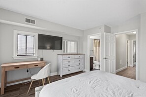 3 quartos, escrivaninha, Wi-Fi, roupa de cama