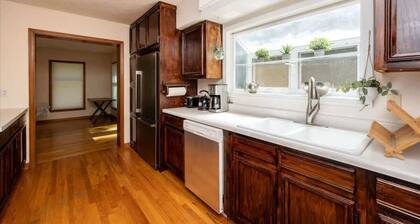 Quiet Retreat - Piano, Firepit, Peloton - 30 min to RTP