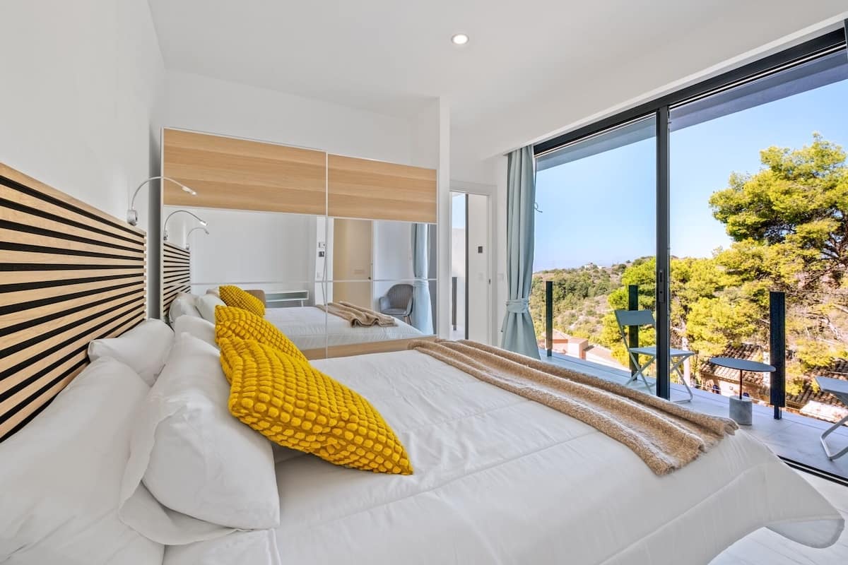 5 habitaciones, ropa de cama de alta calidad y decoración personalizada