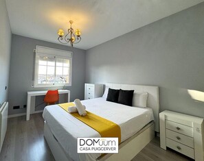 4 bedrooms, free WiFi, bed sheets - Domuum Holidays - Casa Puigcerver (Cambrils)