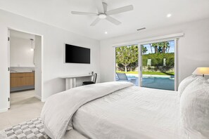 4 habitaciones, tabla de planchar con plancha y cuna de viaje 