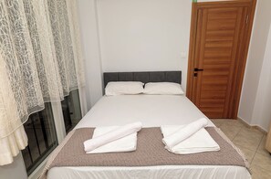 3 bedrooms, iron/ironing board, WiFi, bed sheets - 3 Bedroom Villa with Private Pool walking distance to Calis Beac
(Mugla)