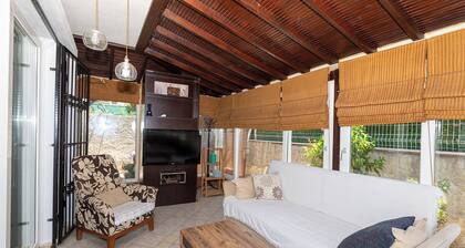 3 Bedroom Villa with Private Pool walking distance to Calis Beac