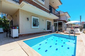 Pool - 3 Bedroom Villa with Private Pool walking distance to Calis Beac
(Mugla)