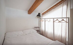Familienapartment, Stadtblick | 1 Schlafzimmer, kostenloses WLAN