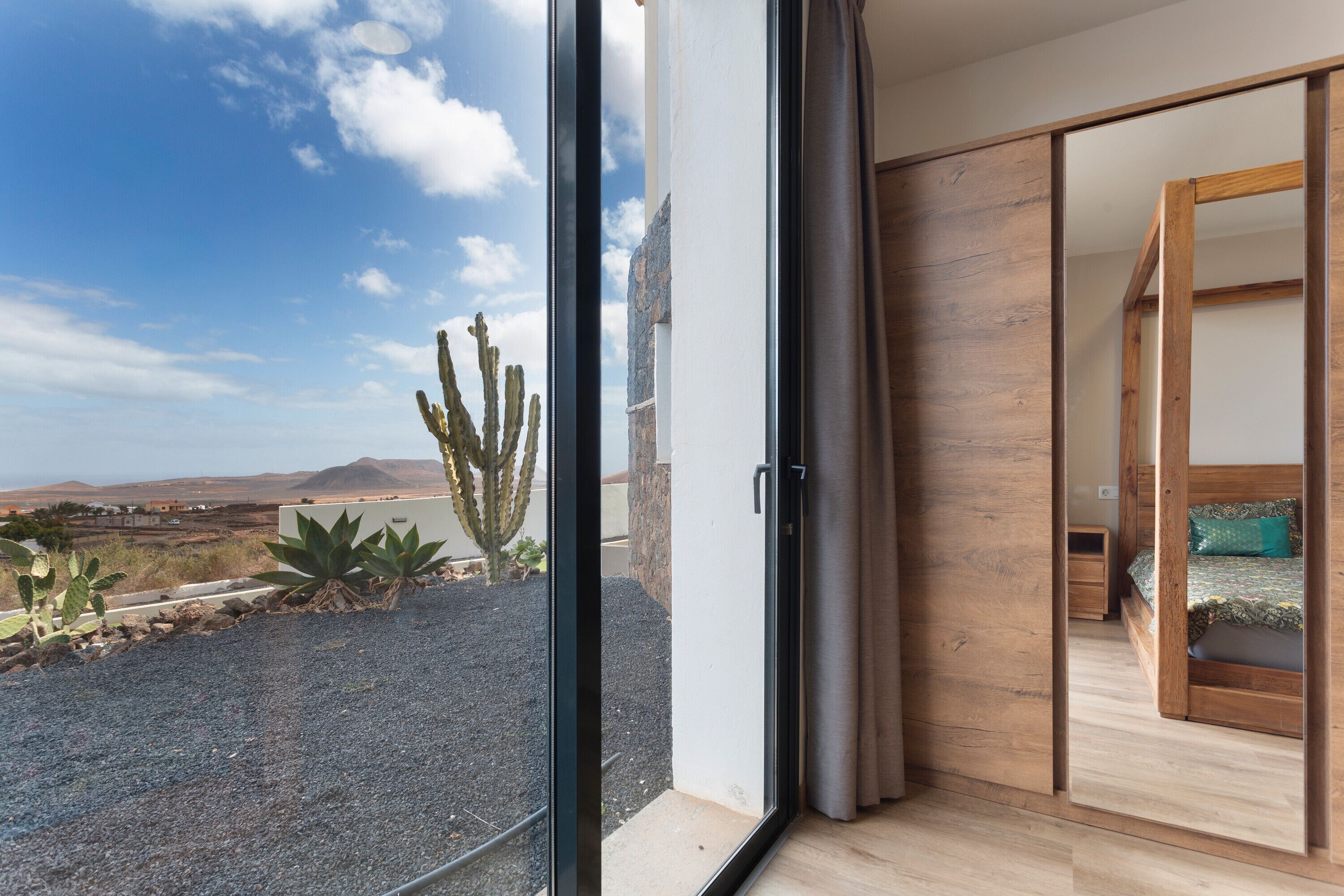 3 habitaciones, wifi gratis y ropa de cama 