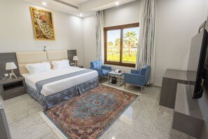 Minibar, in-room safe, blackout curtains, soundproofing - vista hotel (Tabuk)