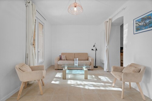 Domaine de Oliviers – Provençal house with garden and pool in Hyères, 10 min from beaches