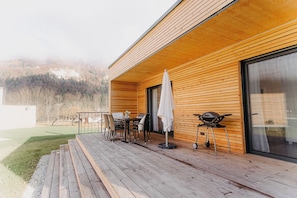 Deluxe-Chalet, Gartenblick | Terrasse/Patio