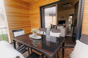Deluxe-Chalet, Gartenblick | Terrasse/Patio