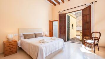 3 soverom, strykejern/-brett, wi-fi (inkludert) og sengetøy