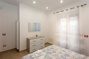 3 habitaciones, tabla de planchar con plancha y wifi gratis 