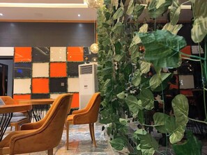 Interior detail - GlassTop Lounge (Abuja)