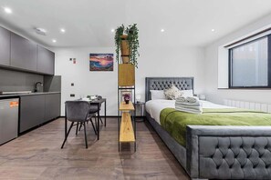 1 多间卧室、熨斗/熨衣板、旅行婴儿床、WiFi