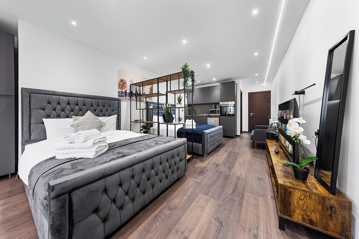 1 soverom, strykejern/-brett, reiseseng for barn og wi-fi