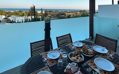 Apartment 'Superior No 2' with Mountain View, Wi-Fi and Air Conditioning