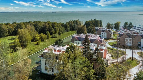 Cozy 2-bedroom apartment with lake view in Gizycko