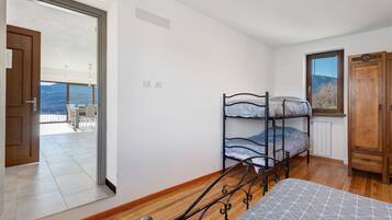 1 camera, Wi-Fi gratuito, lenzuola