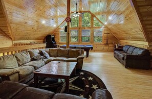 TV, fireplace, DVD player, offices