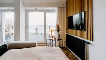 1 Schlafzimmer, Zimmersafe, Schreibtisch, Bügeleisen/Bügelbrett