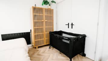 1 chambre, coffres-forts dans les chambres, bureau