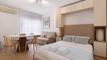 1 bedroom, iron/ironing board, free WiFi, bed sheets