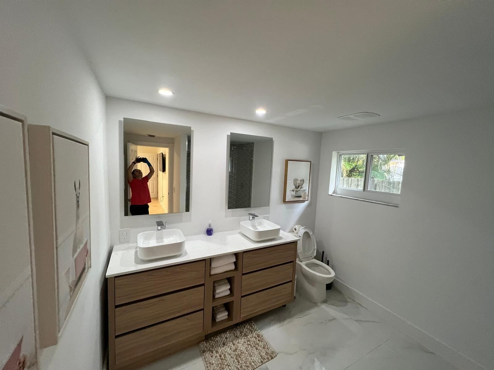 Shower, towels