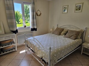 4 bedrooms, iron/ironing board, travel crib, WiFi