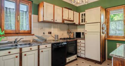 Holiday Home 'Lolli' with Private Terrace, Private Garden and Wi-Fi