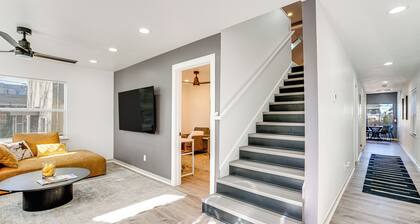 Walk to Crab Cove Beach: Alameda Home w/ Game Room