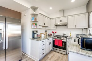 Nhà (3 Bedrooms) | Nội thất