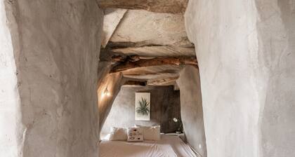 Apartment 'Alonaki Tinos Rental' with Mountain View, Wi-Fi and Air Conditioning