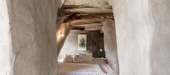 Apartment 'Alonaki Tinos Rental' with Mountain View, Wi-Fi and Air Conditioning