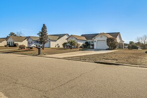 House (3 Bedrooms) | Interior - Patio, Yard & Lake Views: Home in Myrtle Beach! (Myrtle Beach)