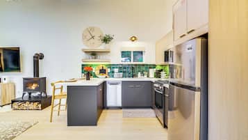 House (1 Bedroom) | Interior