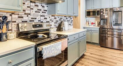 15 Mi to Dtwn Indianapolis: Family-friendly Home!