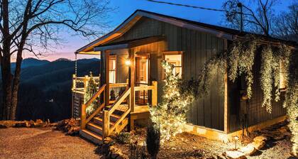 Sauna + Views: Private Franklin Cabin on 10 Acres