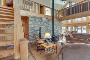 House (4 Bedrooms) | Interior