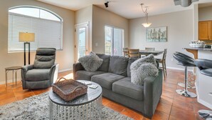 Căn hộ (2 Bedrooms) | Mặt tiền nơi lưu trú