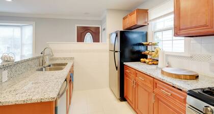 DC Area Home ~ 1 Mi to Metro: WFH Friendly!