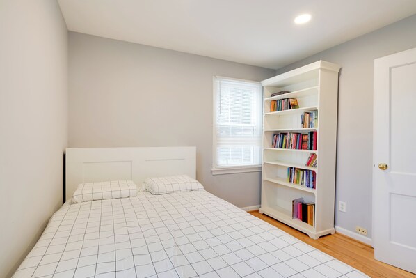 House (2 Bedrooms) | Interior - DC Area Home ~ 1 Mi to Metro: WFH Friendly! (Silver Spring)