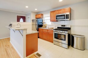 House (2 Bedrooms) | Interior - DC Area Home ~ 1 Mi to Metro: WFH Friendly! (Silver Spring)