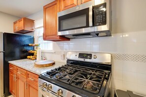 House (2 Bedrooms) | Interior - DC Area Home ~ 1 Mi to Metro: WFH Friendly! (Silver Spring)
