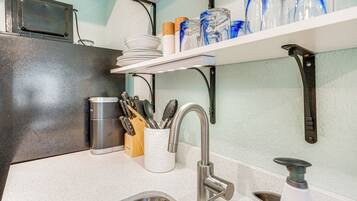 Apartment (1 Bedroom) | Interior